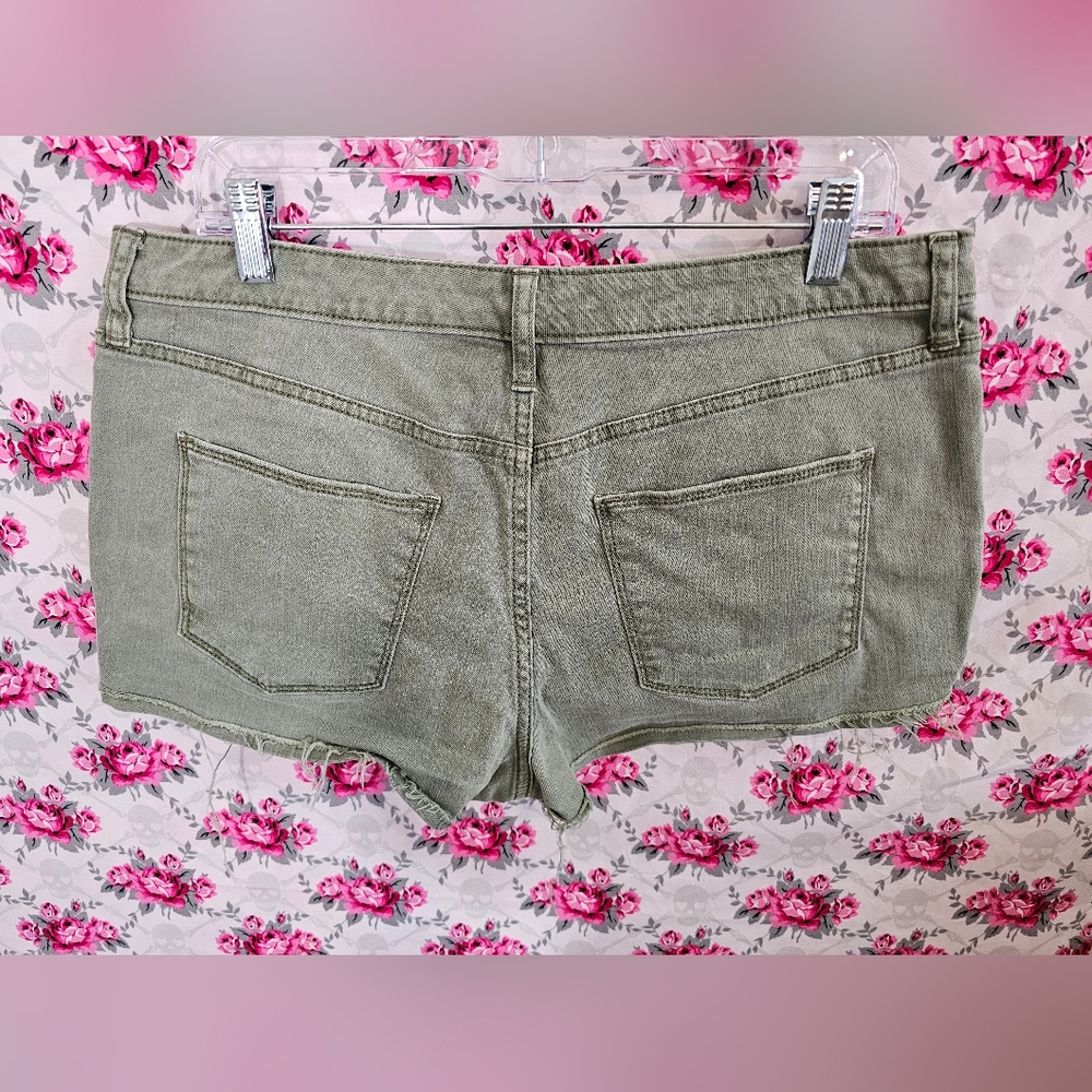 Universal Thread Denim Jeans - Picture 4 of 4